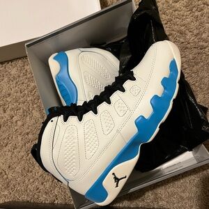Air Jordan 9 Retro 'Powder Blue'